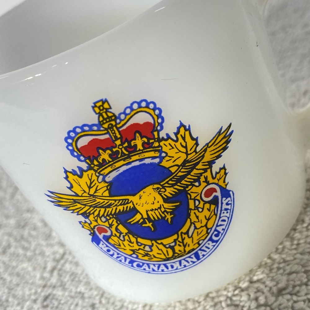 Vintage Royal Canadian Air Cadets White Milk Glass Mug Coffee Cup - Picture 2 of 12